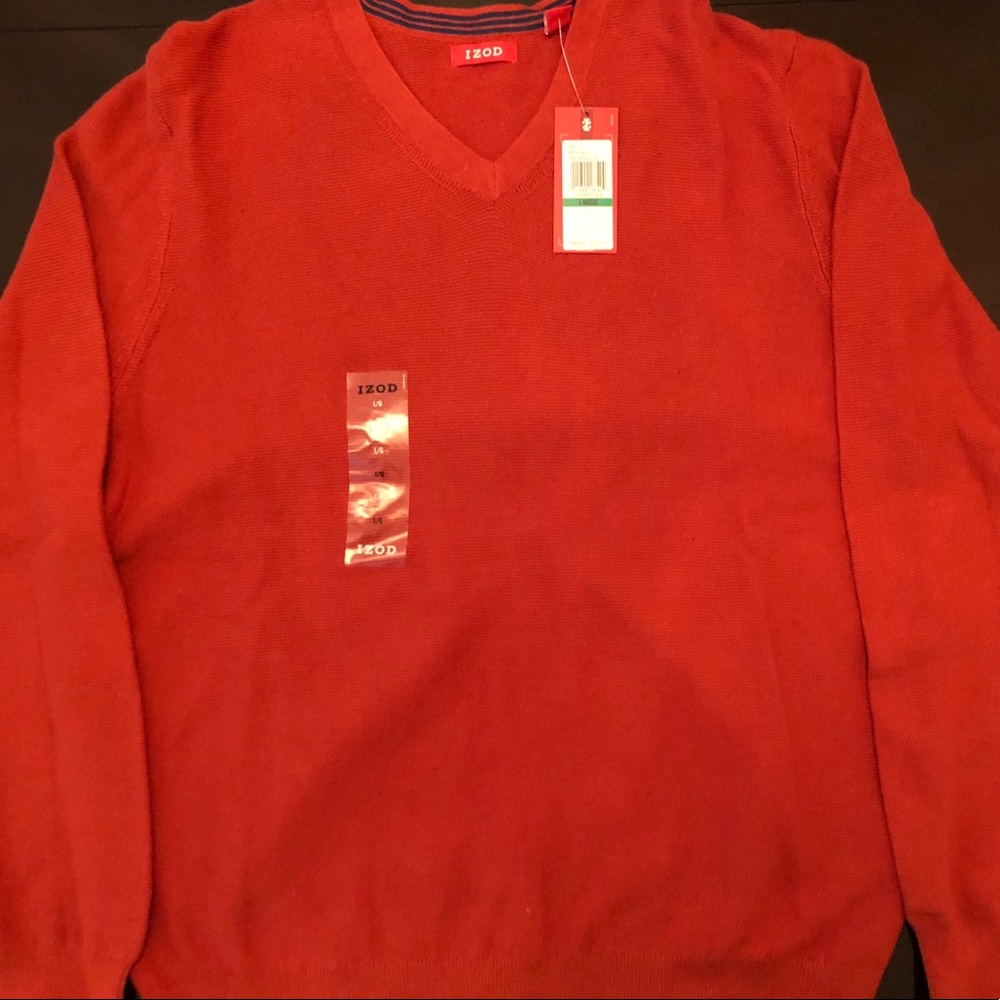 NWT Izod long sleeve V-neck sweater